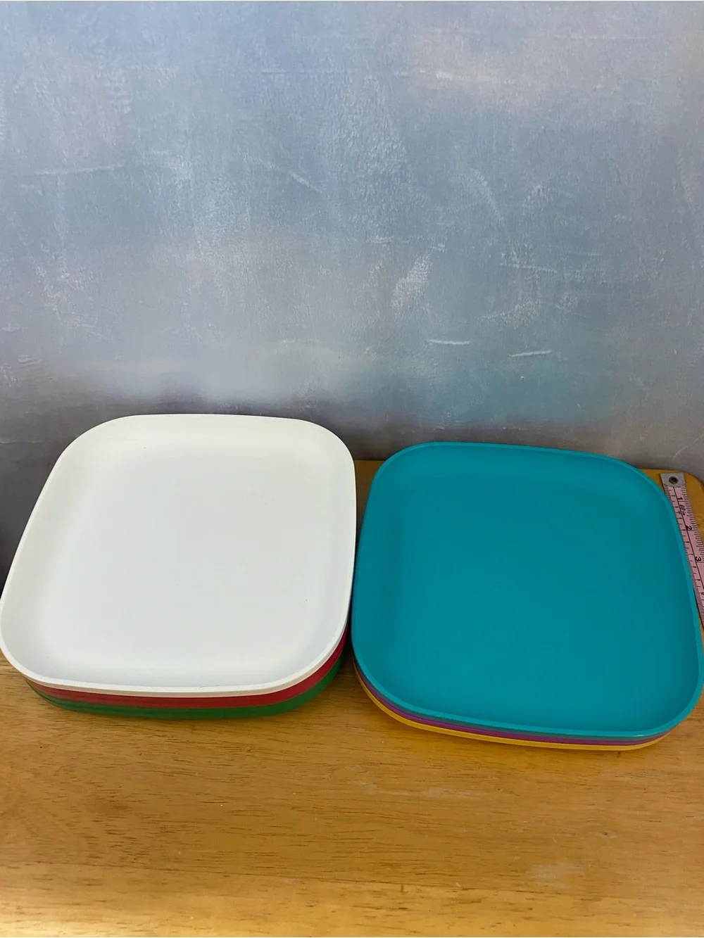 Vintage Tupperware Stackable Plates 1534 Set of 8